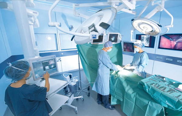 Como são perigosas as flatulência em um centro cirúrgico?
